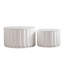 Ensemble de tables basses rondes festonnées blanches-446974062