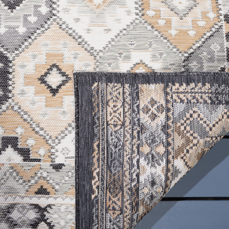 Tapis intérieur / extérieur Chenery Sunrise, Rectangle 5 pi 3 po x 7 pi 7 po