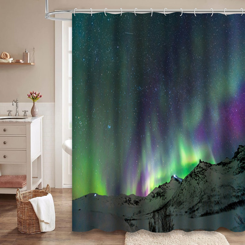 Northern Lights Norway Green Coast Shower Curtain with 12 Hooks, L 72 po x l 78 po
