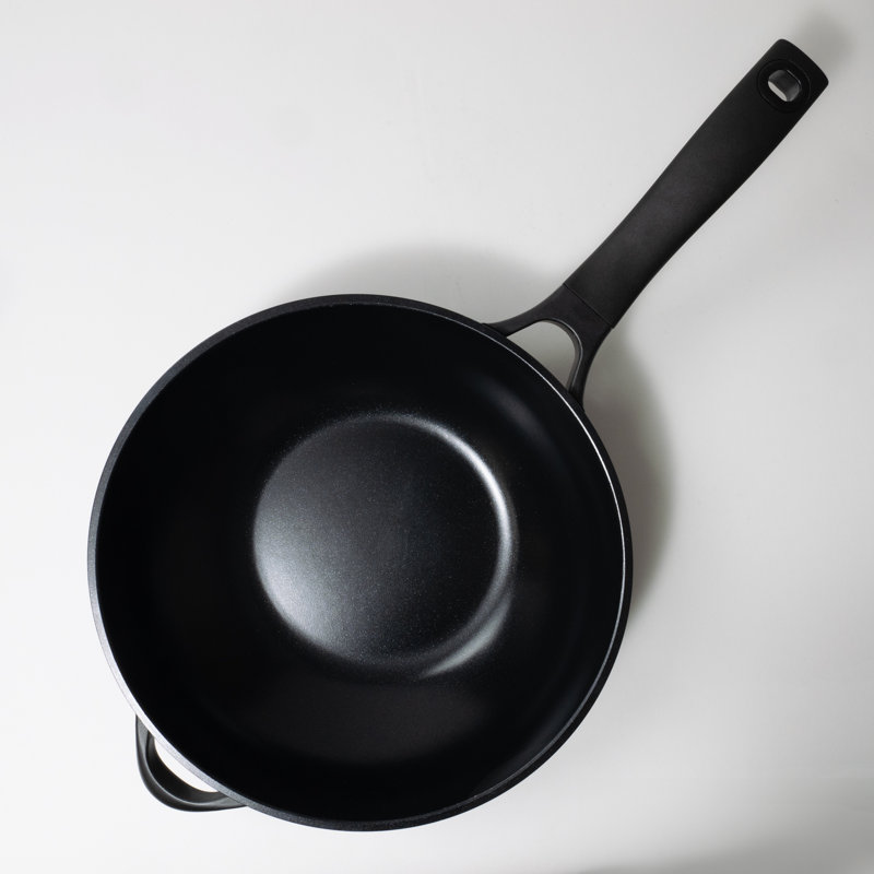 Alva Energy 12" Black Nonstick Cast Aluminum Wok Pan