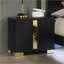 Ensemble de mobilier de chambre à coucher, grand lit 3 pièces noir / doré moderne avec DEL + 2 tables de chevet, bordure en acrylique | Bois d'ingénierie, métal | Lits standard-1960089030-1960089024