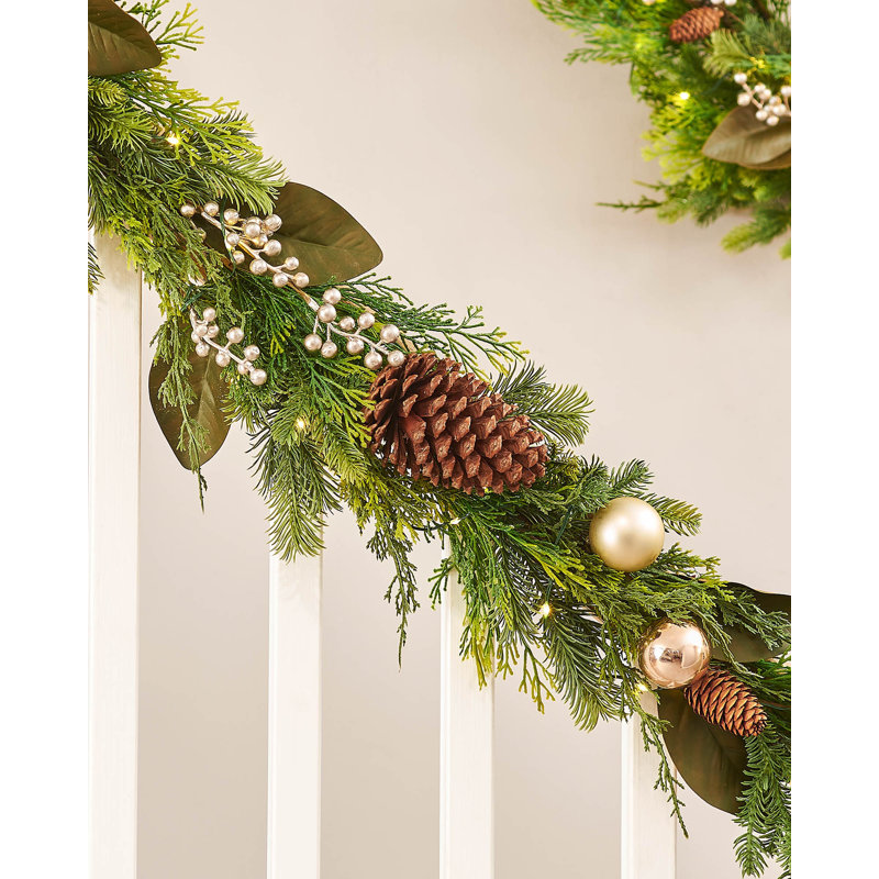 274.32cm Lighted Faux Garland with Lights