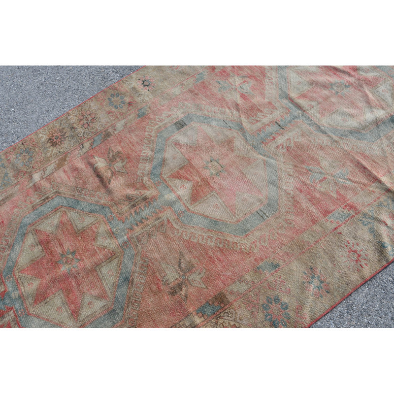 Tapis de couloir antique turc Oushak: tapis de couloir oriental de style rétro avec motif délavé rouge / beige