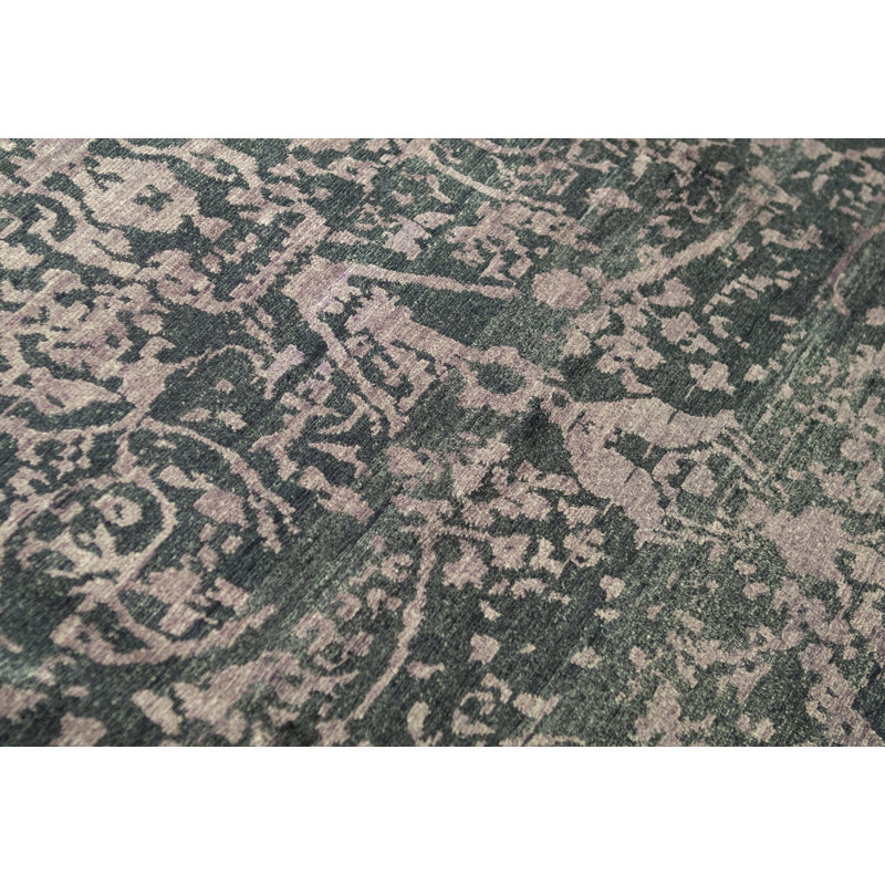 Neo Villa Oriental Area Rug in Green