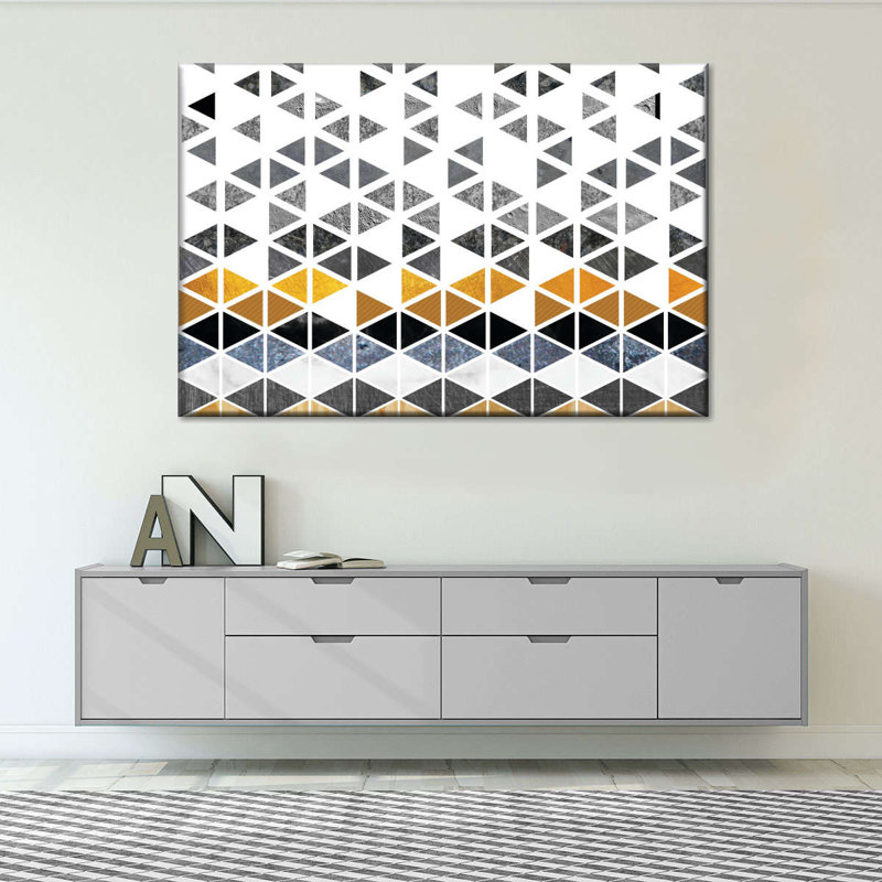 Motif géométrique triangulaire sur toile, H 8 po x l 12 po x P 1 po