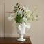 Ornements de fleurs simulées