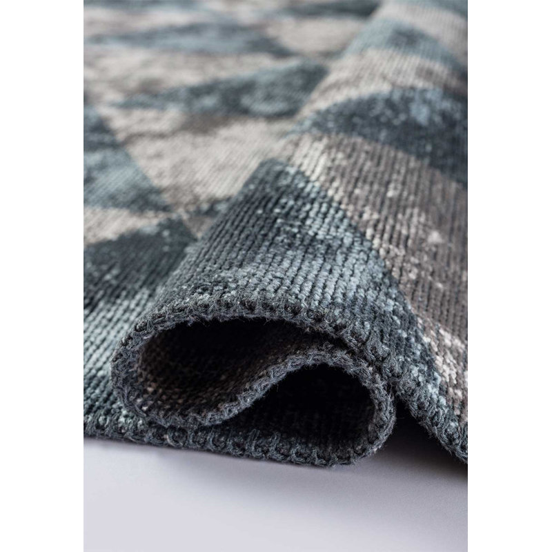 Rapture Silver/Blue Geometric Luxury Area Rug, Rectangle 7'10" x 11'2"
