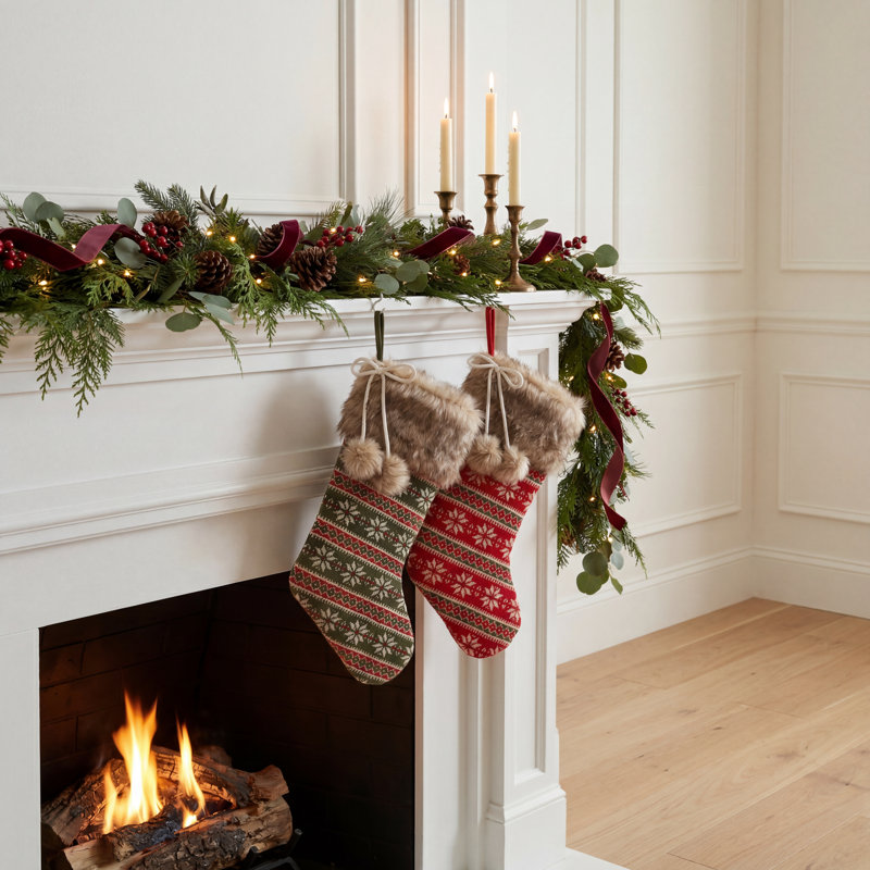 Chaussette de Noël tricotée avec revers en fausse fourrure de 45 cm de hauteur - 2 modèles assortis