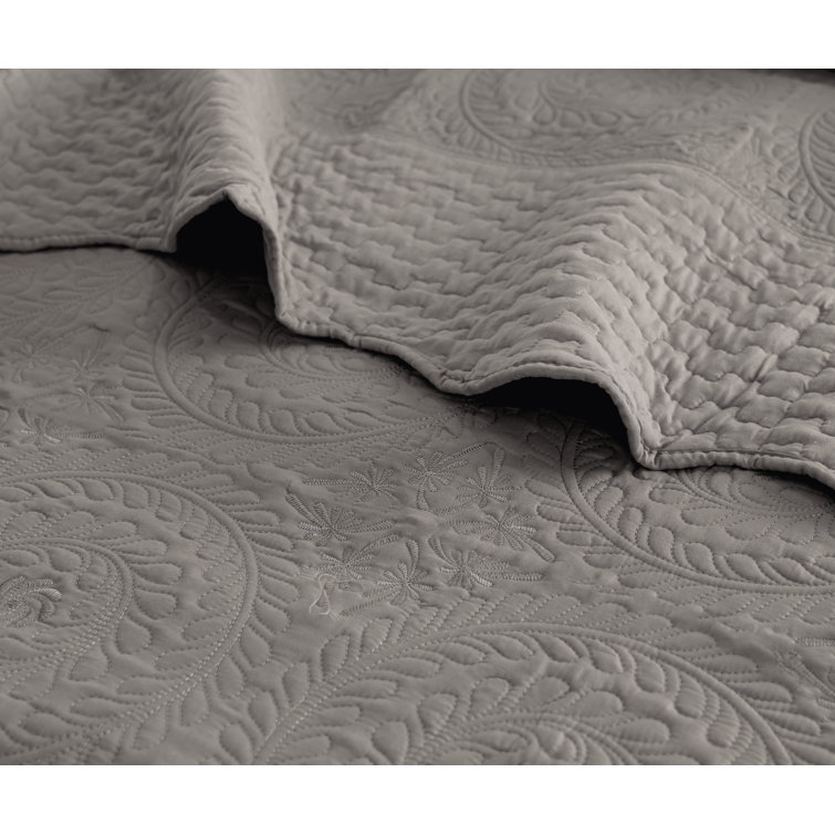 Rugeley Microfiber Reversible Quilt Set Alcott Hill Color: Taupe, Size: Queen Quilt + 2 Queen Shams