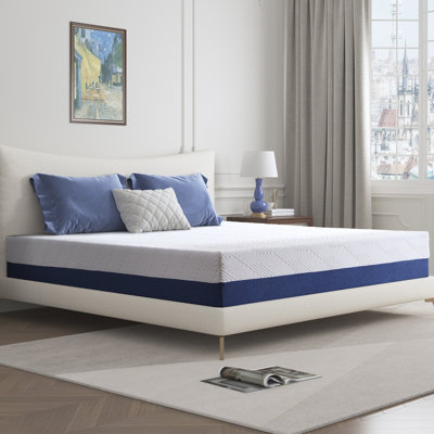 La construction en mousse multicouche du matelas King de 20 cm (8 po) offre amorti, stabilité et confort durable
