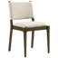 Lot de 2 chaises de salle à manger à dossier plein, pieds fuselés en bois brun et revêtement beige pour un style intemporel. Siège rembourré en mousse et détails à nouer.