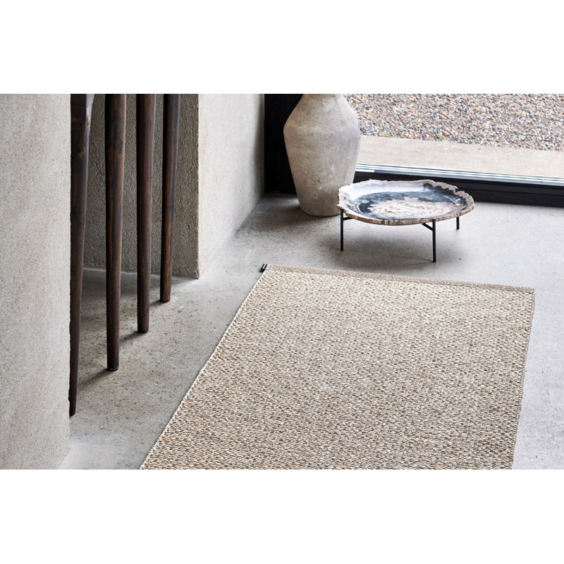 Tapis gris / boue Effi, Rectangle 2 pi x 2 pi 9 po