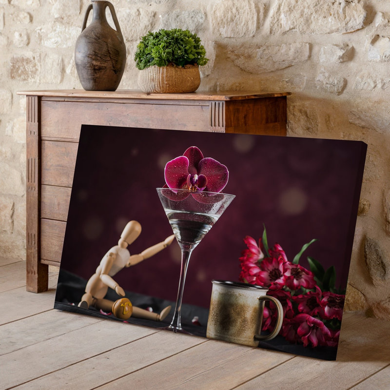 Toile, composition visuellement saisissante avec un fond marron foncé riche qui rehausse l'éclat de l'avant-plan