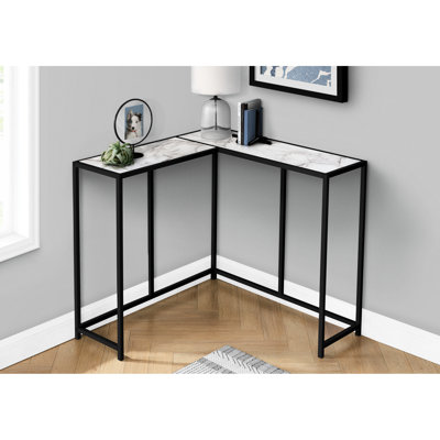 Table de salon et de chambre à coucher - Plateau stratifié d'aspect marbre blanc, métal noir, entrée d'angle étroite avec structure en métal, vestibule moderne