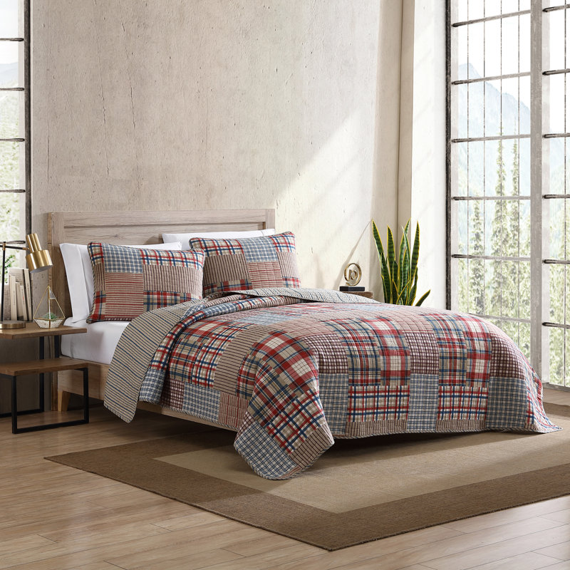 Full/Queen Reversible Cotton Patchwork Quilt Set in Brown