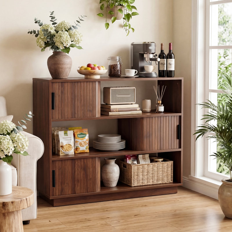 Buffet 44 "à cannelures avec portes coulissantes et tablettes réglables, crédence de rangement moderne de style Mid-Century à 3 niveaux pour le vestibule de la cuisine du salon, console de bar en bois