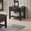 Table de bout simple en bois au look moderne