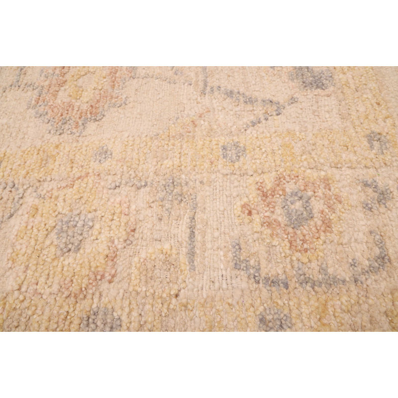 Tapis ivoire Looma 8 pi 3 po x 9 pi 9 po