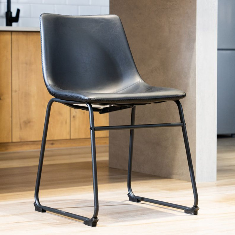 Chaise d'appoint en cuir Maxym Nia Vegan, Noir