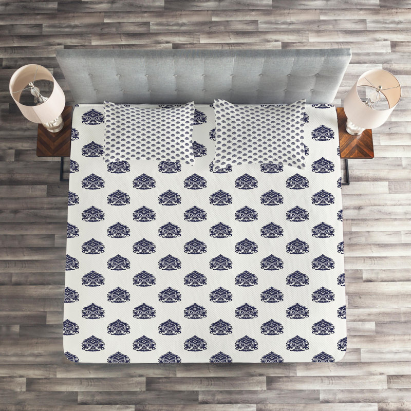 Oriental Polyester Floral Coverlet, King Bedspread + 2 Standard Shams, Blue/White/Navy Floral