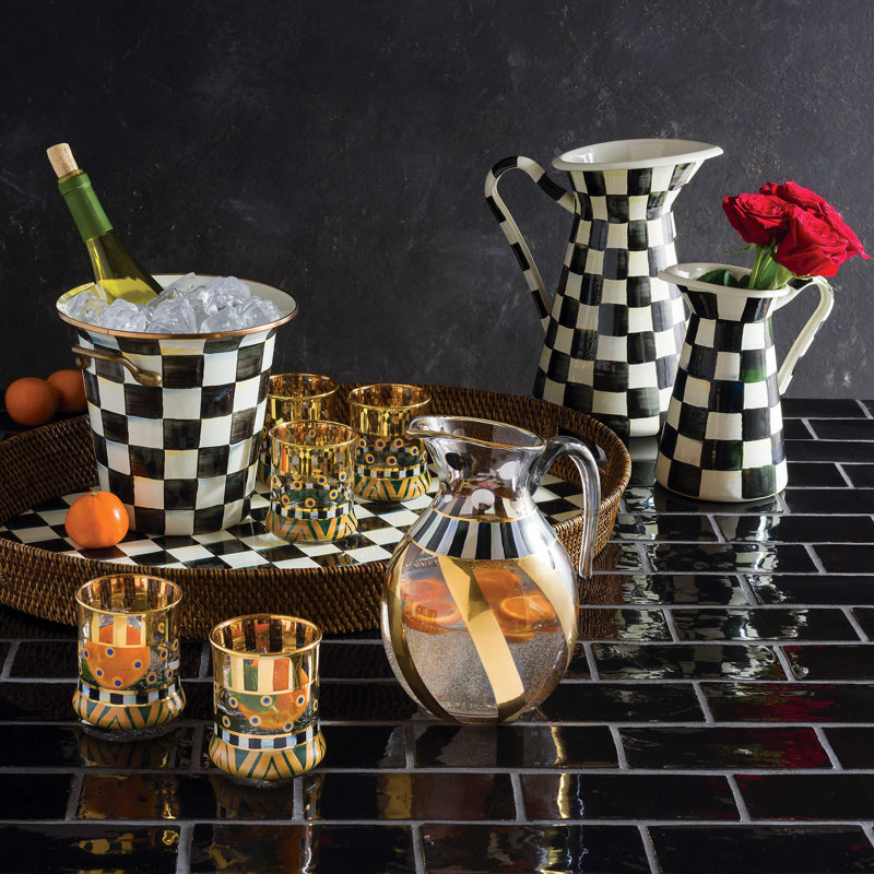 Courtly Check® Medium Practical Pitcher