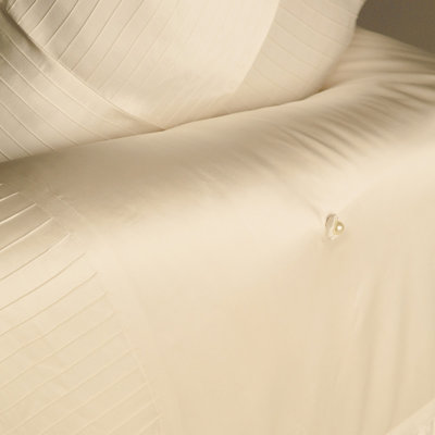French Pleat Hand Woven Throw Blanket