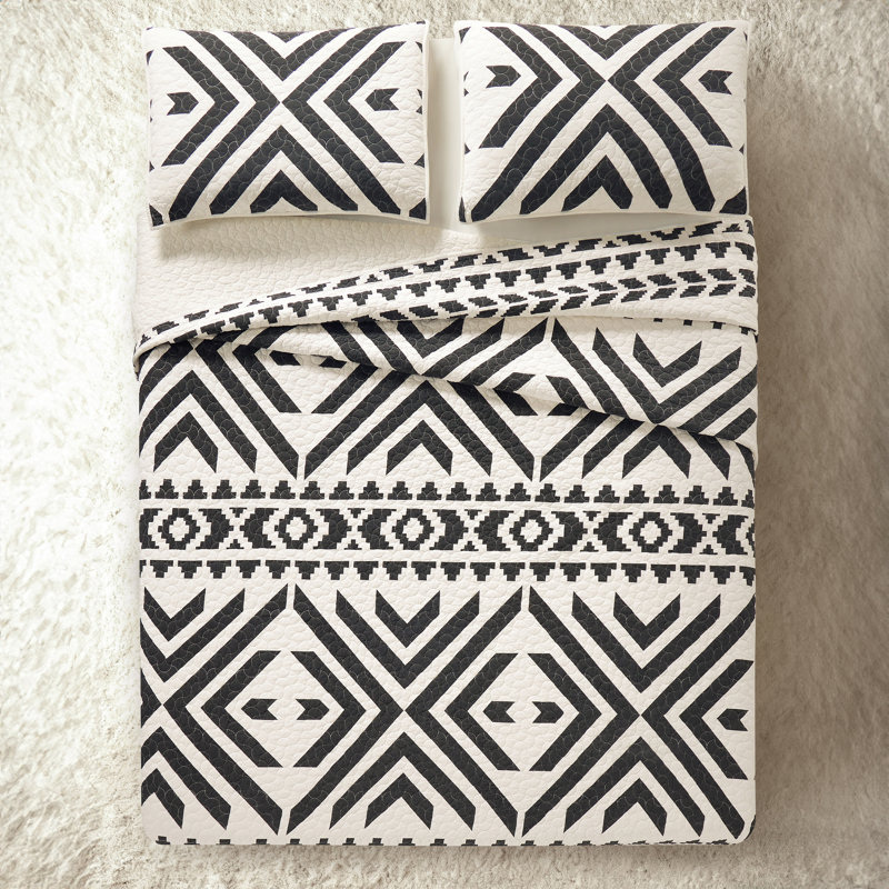 JG Co. By Amie And Jolie Sikes Queen Ranch Quilt Set, King Quilt + 2 King Shams