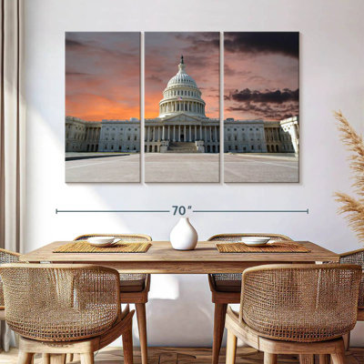 Lilie The Capitol Building