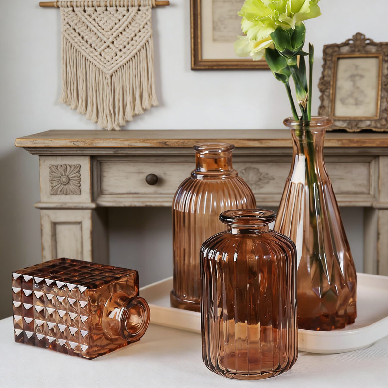 Ensemble de 20 vases en verre Amber