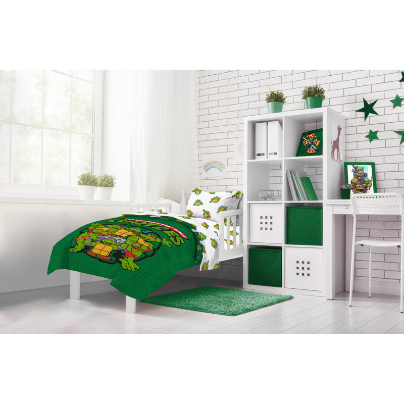 Reversible Characters Toddler Bedding Set