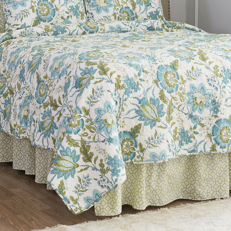 Adrienne Meadow Green Cotton Reversible Quilt, Queen Quilt