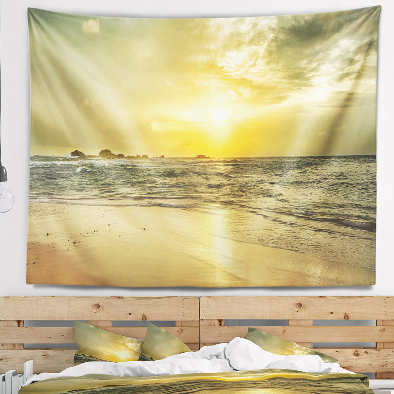 Coucher de soleil doré sur la mer tapisserie de la mer, H 32 po x l 39 po