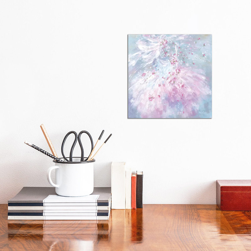 « Rosebuds tutu I » par Debi coules-reproduction d’art, H 12 po x l 12 po x P 1,5 po, Toile tendue, Pas de tapis