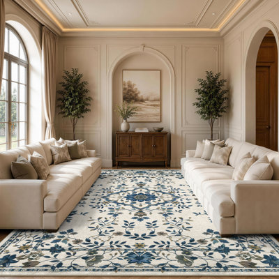 Tapis d'intérieur lavable en machine à motif floral bleu vintage, couleur crème ivoire, antidérapant et à poils courts.