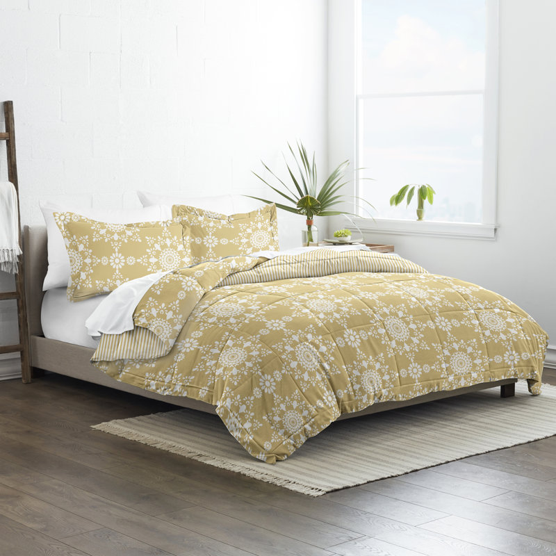Yellow and White Floral Reversible King Down Alternative Comforter Set