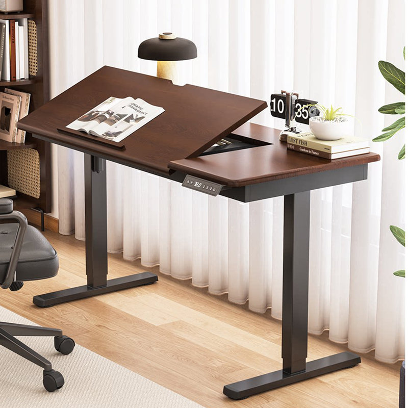 Bureau 55,25 po en bois massif brun à réglage électrique, H 29,53 po x l 55,12 po x P 25,59 po