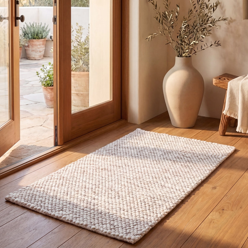 Almus Geometric Handmade Hand-Loomed Beige / Ivory Area Rug, Round 4'