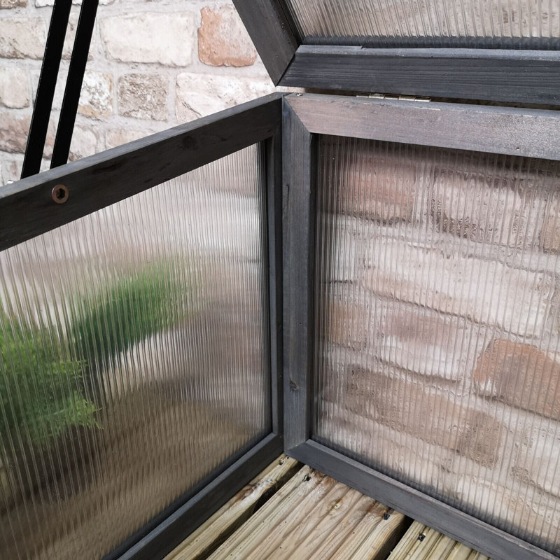 Armbrecht 3.2 Ft W x 2.1 Ft D Cold Frame