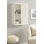 Armoire murale en bois avec porte coulissante