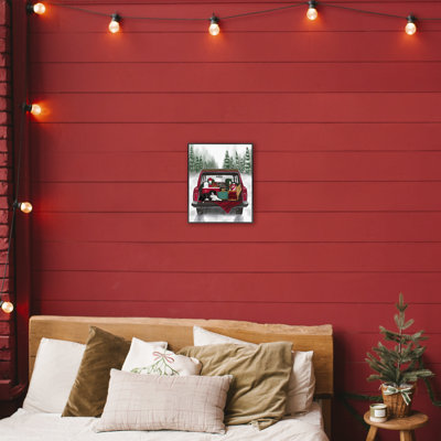 Portail d'hiver avec giclée encadrée par un chien, design par Jilly Jack Designs