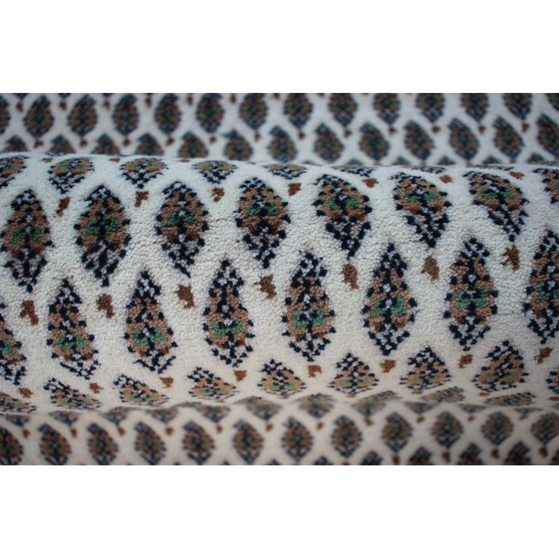Indo Oriental Area Rug, Rectangle 5'7" x 7'10"