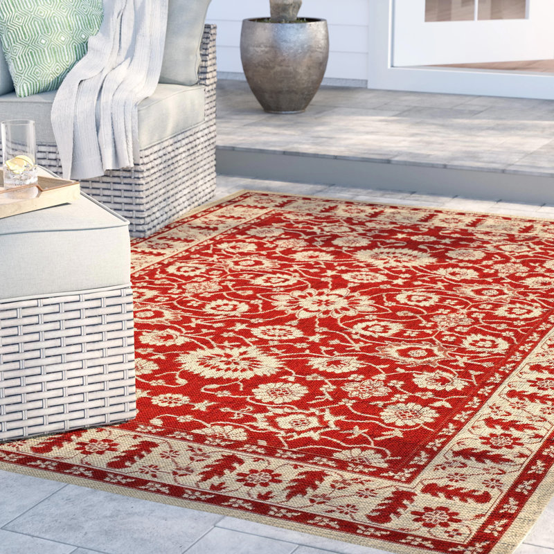 Tapis intérieur / extérieur rouge / crème Arneshia, Rectangle 8 pi x 11 pi