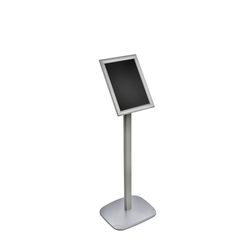 Pied de piédestal à cadre en métal argenté l 8,5 po x H 11 po
