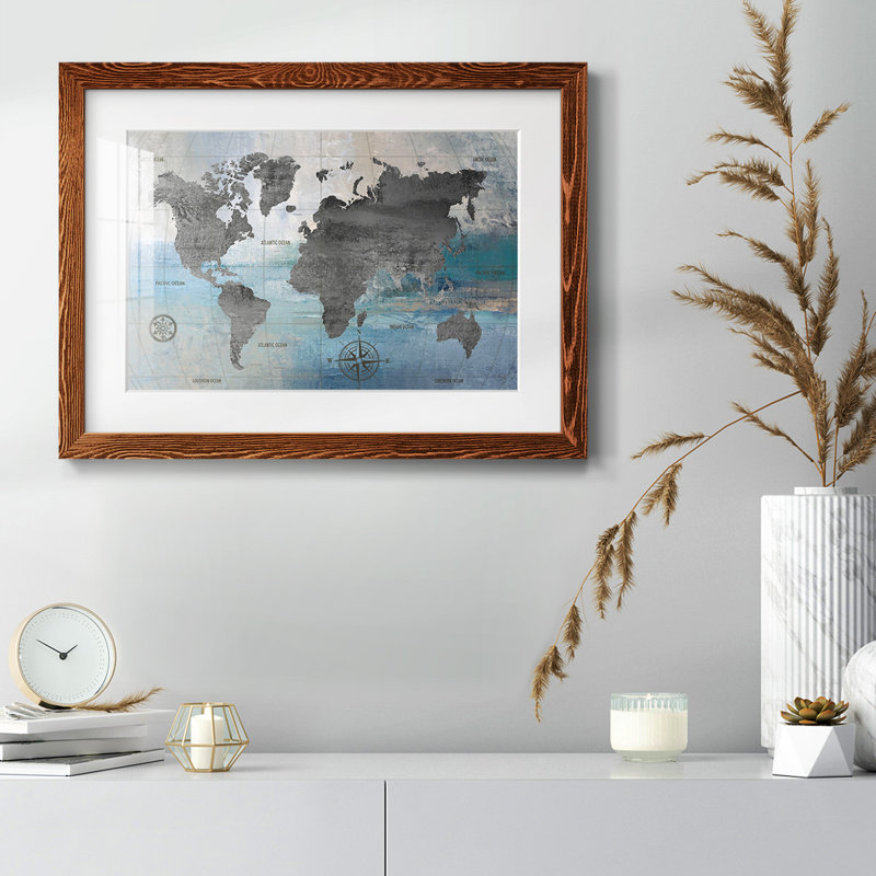 Carte du monde bleue et grise - reproduction encadrée rustique avec tableau mat, Érable, H 22 po x l 32 po x P 1,5 po