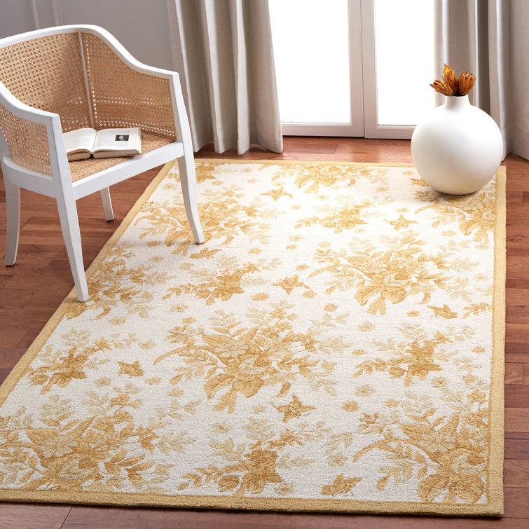 Hollander Hand-Hooked Wool Gold Area Rug