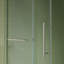 Porte de douche sans cadre de 56 à 60 po de largeur, porte de douche coulissante, cabine de douche en verre trempé épais de 5/16 po (8 mm) de qualité supérieure avec barre à serviettes, couche facile à nettoyer à double face, finition nickel bross