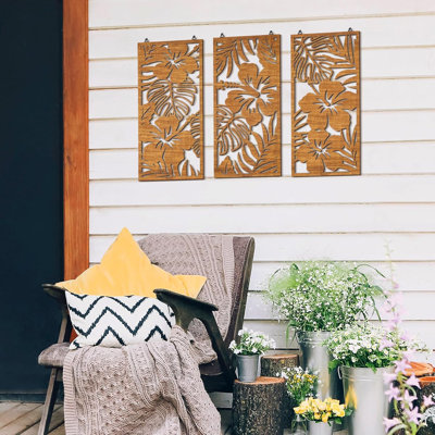 Wooden Palm Leaf Mural