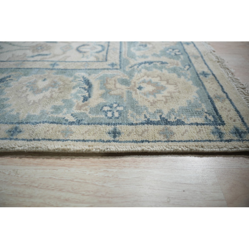 Hand Knotted Wool Floral Area Rug
