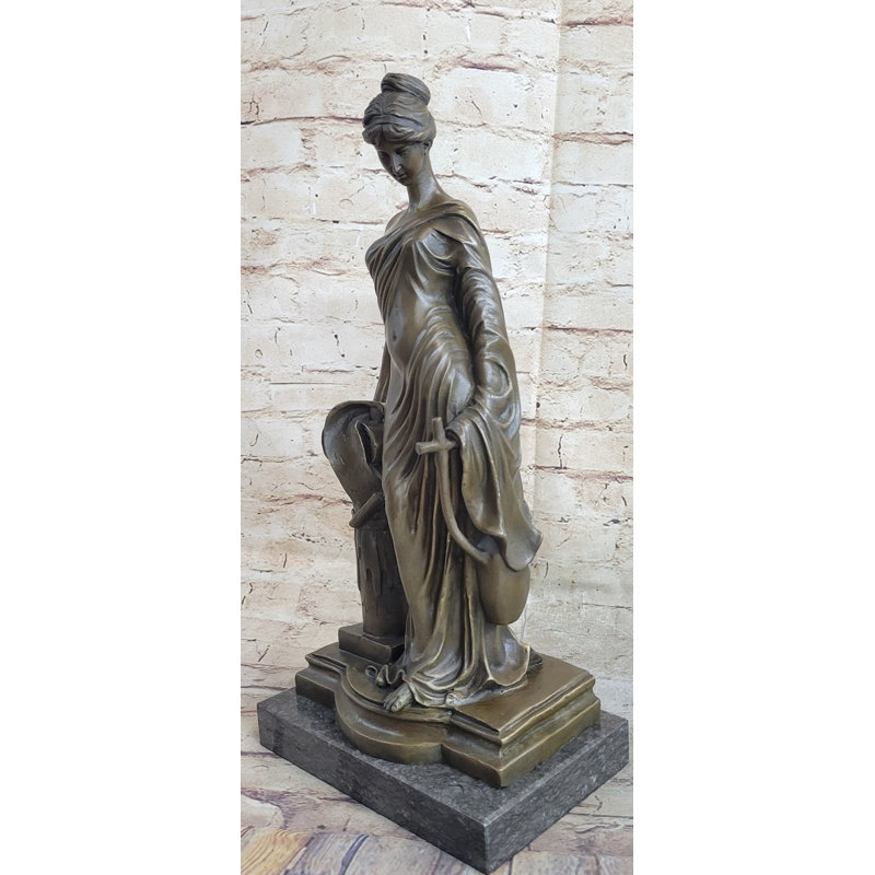 Figurines et sculptures