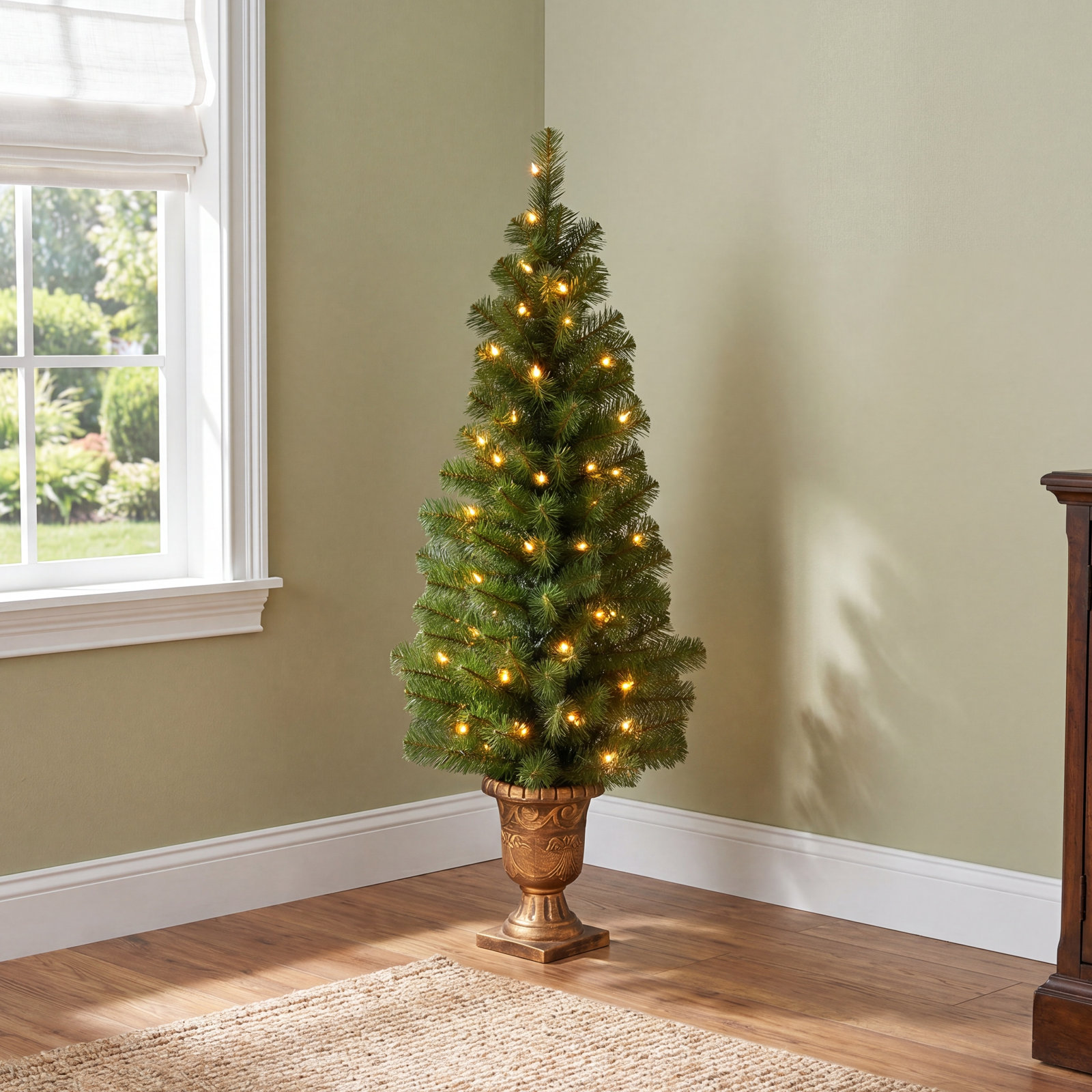 Pre-Lit Spruce Christmas Tree, 4'